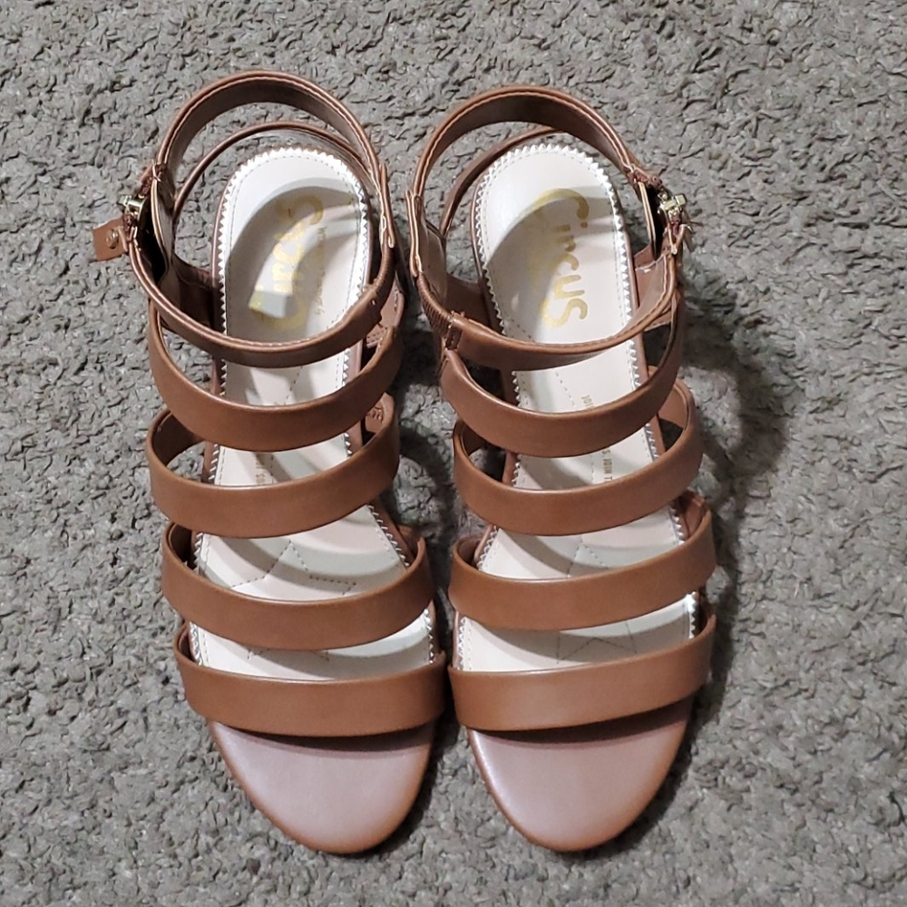 Small heel Sandal